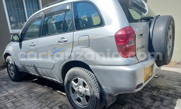 Nunua Ilio tumika Toyota RAV4 Fedha Gari ndani ya Dar es Salaam nchini Dar es Salaam Nunua Ilio tumika Toyota RAV4 Fedha Gari ndani ya Dar es Salaam nchini Dar es Salaam