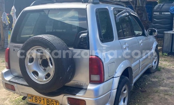 Nunua Ilio tumika Suzuki Escudo Fedha Gari ndani ya Dar es Salaam nchini Dar es Salaam Nunua Ilio tumika Suzuki Escudo Fedha Gari ndani ya Dar es Salaam nchini Dar es Salaam