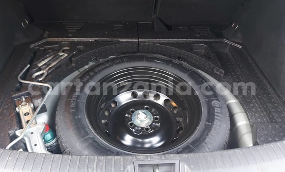 Nunua Ilio tumika Nissan Dualis Fedha Gari ndani ya Dar es Salaam nchini Dar es Salaam Nunua Ilio tumika Nissan Dualis Fedha Gari ndani ya Dar es Salaam nchini Dar es Salaam