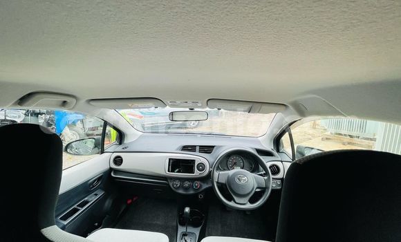 Nunua Mpya Toyota Vitz Nyeusi Gari ndani ya Dar es Salaam nchini Dar es Salaam Nunua Mpya Toyota Vitz Nyeusi Gari ndani ya Dar es Salaam nchini Dar es Salaam