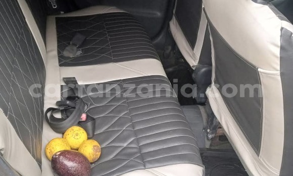 Nunua Ilio tumika Toyota Vitz Nyeusi Gari ndani ya Dar es Salaam nchini Dar es Salaam Nunua Ilio tumika Toyota Vitz Nyeusi Gari ndani ya Dar es Salaam nchini Dar es Salaam