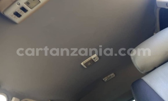 Buy Used Toyota Land Cruiser Green Car in Dar es Salaam in Dar es Salaam Buy Used Toyota Land Cruiser Green Car in Dar es Salaam in Dar es Salaam