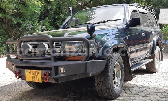 Buy Used Toyota Land Cruiser Green Car in Dar es Salaam in Dar es Salaam Buy Used Toyota Land Cruiser Green Car in Dar es Salaam in Dar es Salaam