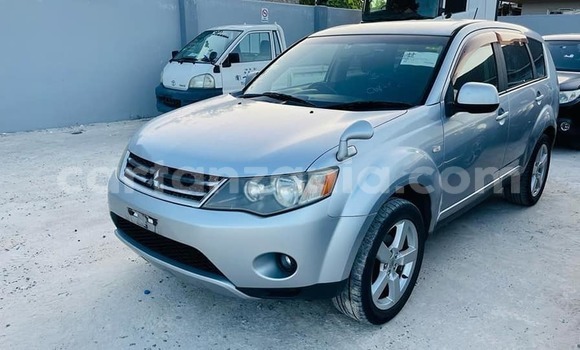 Buy Used Mitsubishi Outlander Silver Car in Dar es Salaam in Dar es Salaam Buy Used Mitsubishi Outlander Silver Car in Dar es Salaam in Dar es Salaam