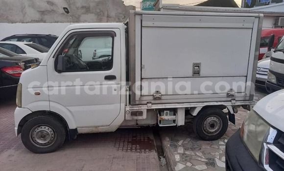 Buy Used Suzuki Carry White Car in Dar es Salaam in Dar es Salaam Buy Used Suzuki Carry White Car in Dar es Salaam in Dar es Salaam