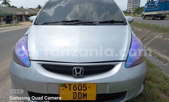 Buy Used Honda FIT Silver Car in Dar es Salaam in Dar es Salaam Buy Used Honda FIT Silver Car in Dar es Salaam in Dar es Salaam