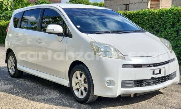 Buy Used Toyota Passo White Car in Dar es Salaam in Dar es Salaam