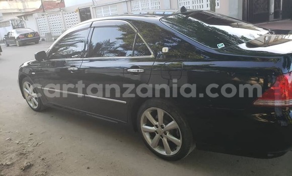 Buy Used Toyota Crown Black Car in Dar es Salaam in Dar es Salaam Buy Used Toyota Crown Black Car in Dar es Salaam in Dar es Salaam
