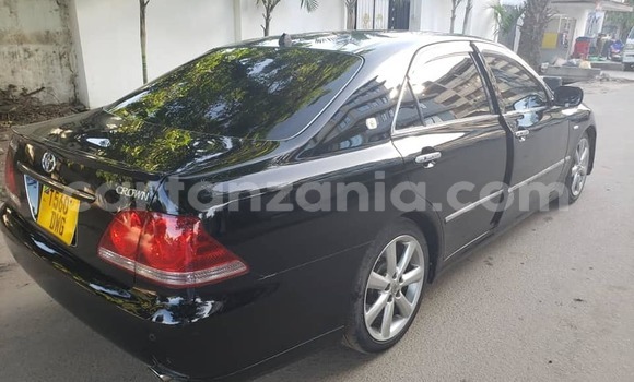 Buy Used Toyota Crown Black Car in Dar es Salaam in Dar es Salaam Buy Used Toyota Crown Black Car in Dar es Salaam in Dar es Salaam