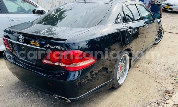 Buy New Toyota Crown Black Car in Dar es Salaam in Dar es Salaam Buy New Toyota Crown Black Car in Dar es Salaam in Dar es Salaam