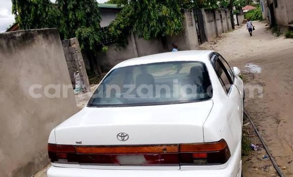 Nunua Ilio tumika Toyota Corolla Nyeupe Gari ndani ya Dar es Salaam nchini Dar es Salaam Nunua Ilio tumika Toyota Corolla Nyeupe Gari ndani ya Dar es Salaam nchini Dar es Salaam