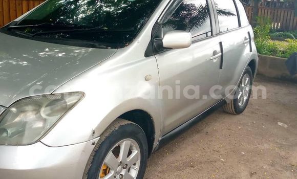 Buy Used Toyota IST Silver Car in Dar es Salaam in Dar es Salaam Buy Used Toyota IST Silver Car in Dar es Salaam in Dar es Salaam