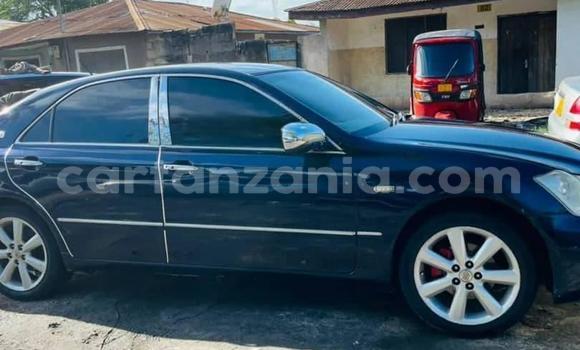 Buy Used Toyota Crown Blue Car in Dar es Salaam in Dar es Salaam Buy Used Toyota Crown Blue Car in Dar es Salaam in Dar es Salaam