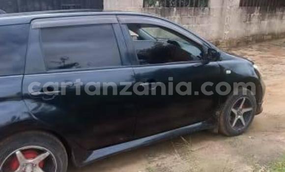 Buy Used Toyota IST Black Car in Dar es Salaam in Dar es Salaam