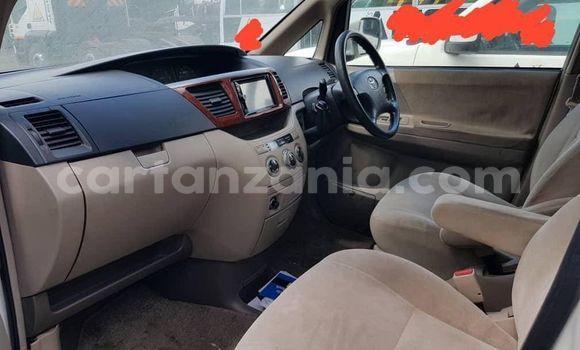 Buy Used Toyota Noah White Car in Dar es Salaam in Dar es Salaam Buy Used Toyota Noah White Car in Dar es Salaam in Dar es Salaam