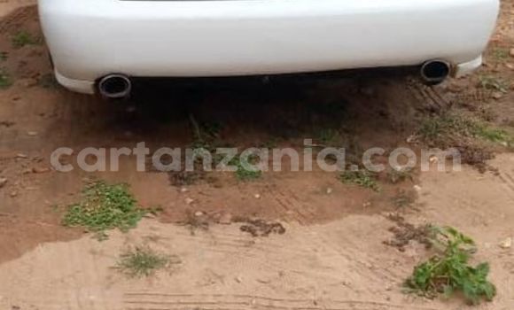 Buy Used Toyota Crown White Car in Dar es Salaam in Dar es Salaam Buy Used Toyota Crown White Car in Dar es Salaam in Dar es Salaam