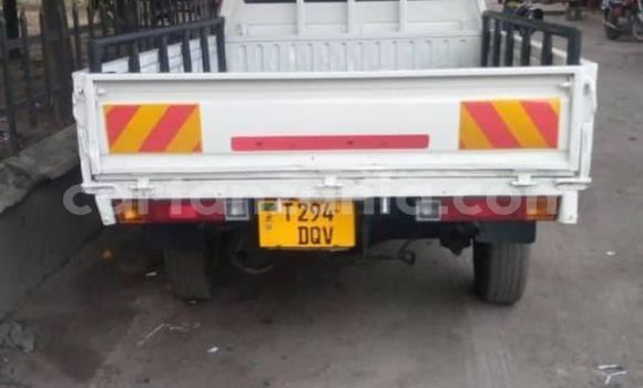 Buy Used Toyota LiteAce White Car in Dar es Salaam in Dar es Salaam Buy Used Toyota LiteAce White Car in Dar es Salaam in Dar es Salaam