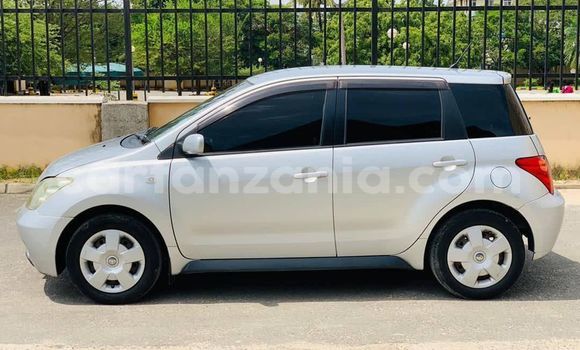Buy Used Toyota IST Silver Car in Dar es Salaam in Dar es Salaam Buy Used Toyota IST Silver Car in Dar es Salaam in Dar es Salaam