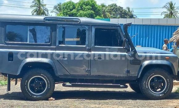 Buy Used Land Rover Defender Black Car in Dar es Salaam in Dar es Salaam
