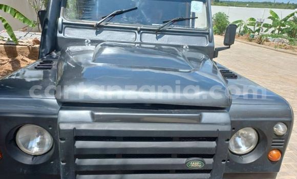 Buy Used Land Rover Defender Black Car in Dar es Salaam in Dar es Salaam Buy Used Land Rover Defender Black Car in Dar es Salaam in Dar es Salaam