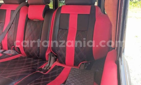 Buy Used Land Rover Defender Black Car in Dar es Salaam in Dar es Salaam Buy Used Land Rover Defender Black Car in Dar es Salaam in Dar es Salaam