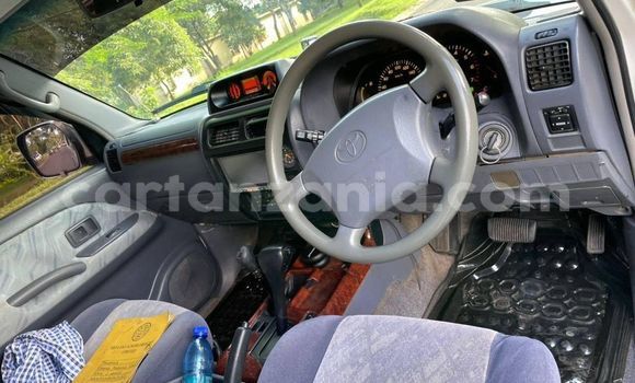 Nunua Ilio tumika Toyota Land Cruiser Prado Fedha Gari ndani ya Dar es Salaam nchini Dar es Salaam Nunua Ilio tumika Toyota Land Cruiser Prado Fedha Gari ndani ya Dar es Salaam nchini Dar es Salaam