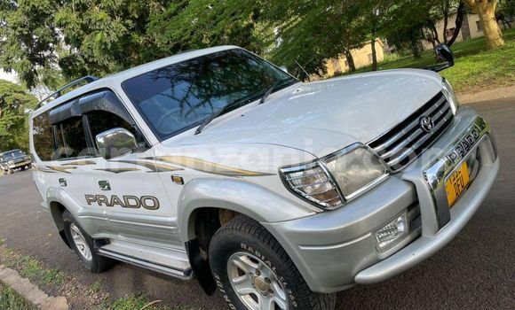 Nunua Ilio tumika Toyota Land Cruiser Prado Fedha Gari ndani ya Dar es Salaam nchini Dar es Salaam Nunua Ilio tumika Toyota Land Cruiser Prado Fedha Gari ndani ya Dar es Salaam nchini Dar es Salaam