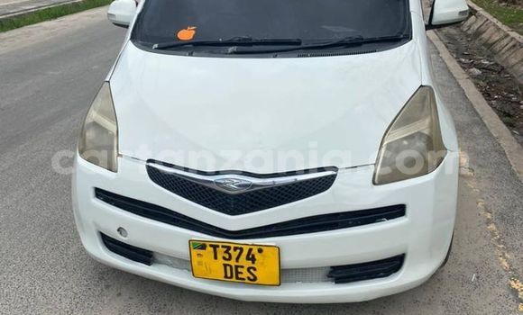Buy Used Toyota Ractis White Car in Dar es Salaam in Dar es Salaam