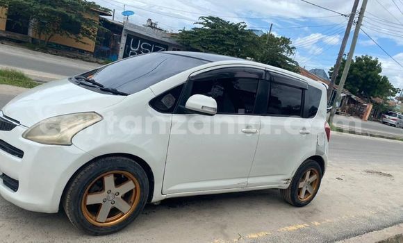 Nunua Ilio tumika Toyota Ractis Nyeupe Gari ndani ya Dar es Salaam nchini Dar es Salaam Nunua Ilio tumika Toyota Ractis Nyeupe Gari ndani ya Dar es Salaam nchini Dar es Salaam