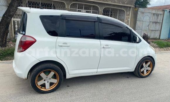 Nunua Ilio tumika Toyota Ractis Nyeupe Gari ndani ya Dar es Salaam nchini Dar es Salaam Nunua Ilio tumika Toyota Ractis Nyeupe Gari ndani ya Dar es Salaam nchini Dar es Salaam