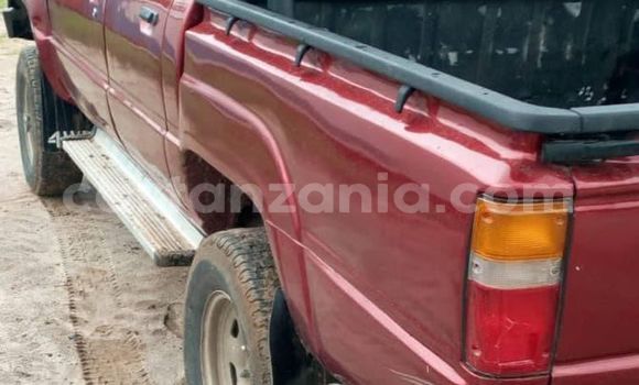 Nunua Ilio tumika Toyota Hilux Nyekundu Gari ndani ya Dar es Salaam nchini Dar es Salaam Nunua Ilio tumika Toyota Hilux Nyekundu Gari ndani ya Dar es Salaam nchini Dar es Salaam