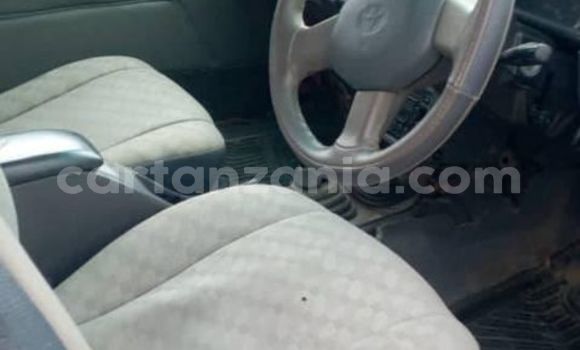 Nunua Ilio tumika Toyota Hilux Nyekundu Gari ndani ya Dar es Salaam nchini Dar es Salaam Nunua Ilio tumika Toyota Hilux Nyekundu Gari ndani ya Dar es Salaam nchini Dar es Salaam