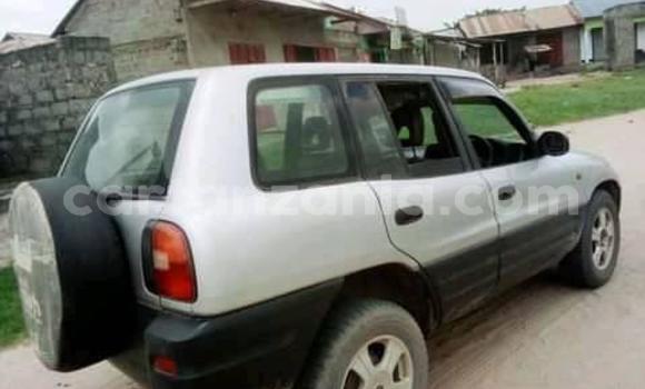 Buy Used Toyota RAV4 Silver Car in Dar es Salaam in Dar es Salaam Buy Used Toyota RAV4 Silver Car in Dar es Salaam in Dar es Salaam
