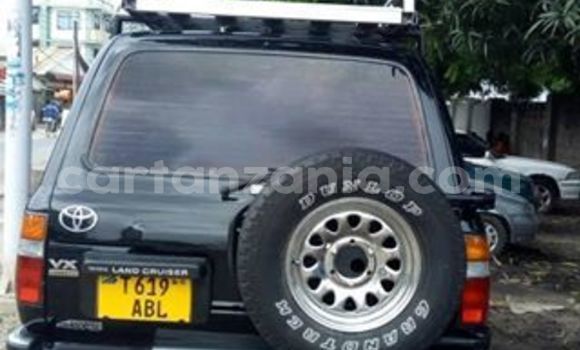 Nunua Imported Toyota Land Cruiser Nyeusi Gari ndani ya Dar es Salaam nchini Dar es Salaam Nunua Imported Toyota Land Cruiser Nyeusi Gari ndani ya Dar es Salaam nchini Dar es Salaam