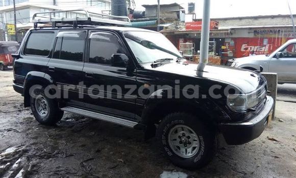 Nunua Imported Toyota Land Cruiser Nyeusi Gari ndani ya Dar es Salaam nchini Dar es Salaam Nunua Imported Toyota Land Cruiser Nyeusi Gari ndani ya Dar es Salaam nchini Dar es Salaam