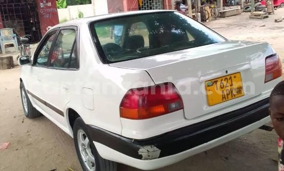 Nunua Ilio tumika Toyota Sprinter Nyeupe Gari ndani ya Dar es Salaam nchini Dar es Salaam Nunua Ilio tumika Toyota Sprinter Nyeupe Gari ndani ya Dar es Salaam nchini Dar es Salaam