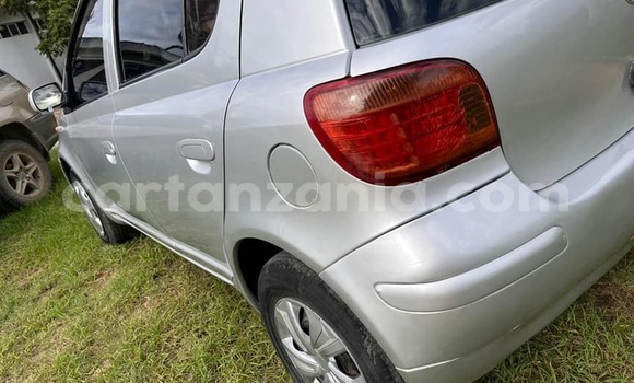 Nunua Ilio tumika Toyota Vitz Fedha Gari ndani ya Dar es Salaam nchini Dar es Salaam Nunua Ilio tumika Toyota Vitz Fedha Gari ndani ya Dar es Salaam nchini Dar es Salaam