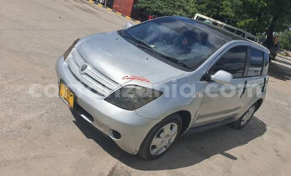 Buy Used Toyota IST Silver Car in Dar es Salaam in Dar es Salaam Buy Used Toyota IST Silver Car in Dar es Salaam in Dar es Salaam
