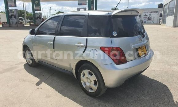 Buy Used Toyota IST Silver Car in Dar es Salaam in Dar es Salaam Buy Used Toyota IST Silver Car in Dar es Salaam in Dar es Salaam