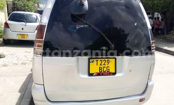 Buy Used Toyota Noah Silver Car in Dar es Salaam in Dar es Salaam Buy Used Toyota Noah Silver Car in Dar es Salaam in Dar es Salaam