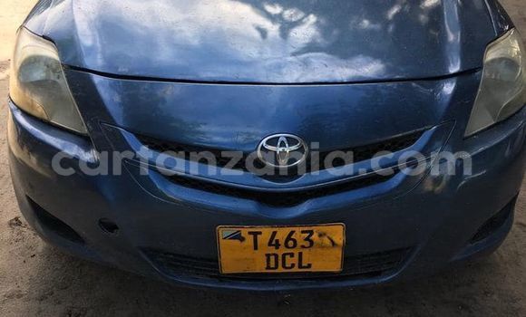 Nunua Ilio tumika Toyota Belta Bluu Gari ndani ya Dar es Salaam nchini Dar es Salaam