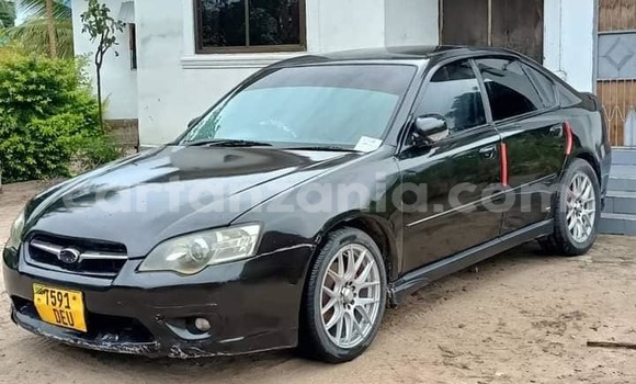 Nunua Ilio tumika Subaru Legacy Nyeusi Gari ndani ya Dar es Salaam nchini Dar es Salaam