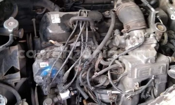 Buy Used Toyota Hiace Silver Car in Dar es Salaam in Dar es Salaam Buy Used Toyota Hiace Silver Car in Dar es Salaam in Dar es Salaam