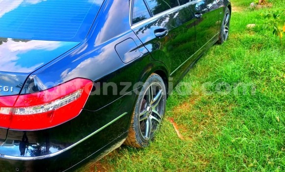 Nunua Ilio tumika MercedesâBenz EâClass Nyeusi Gari ndani ya Dar es Salaam nchini Dar es Salaam Nunua Ilio tumika MercedesâBenz EâClass Nyeusi Gari ndani ya Dar es Salaam nchini Dar es Salaam
