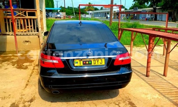 Nunua Ilio tumika MercedesâBenz EâClass Nyeusi Gari ndani ya Dar es Salaam nchini Dar es Salaam Nunua Ilio tumika MercedesâBenz EâClass Nyeusi Gari ndani ya Dar es Salaam nchini Dar es Salaam