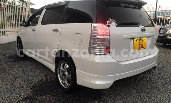 Buy Used Toyota Wish White Car in Dar es Salaam in Dar es Salaam