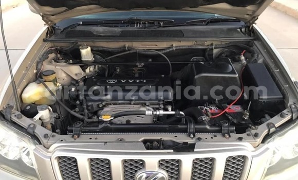 Nunua Ilio tumika Toyota Kluger Brown Gari ndani ya Dar es Salaam nchini Dar es Salaam Nunua Ilio tumika Toyota Kluger Brown Gari ndani ya Dar es Salaam nchini Dar es Salaam