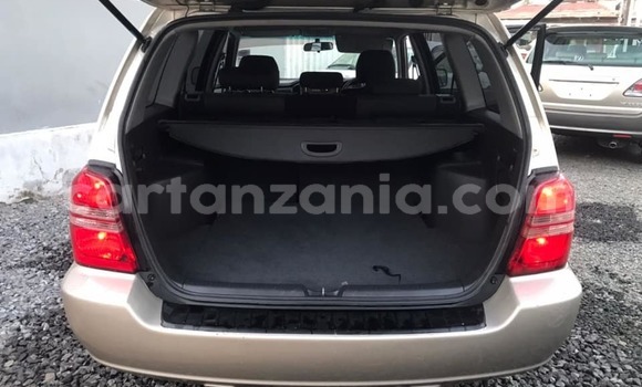Nunua Ilio tumika Toyota Kluger Brown Gari ndani ya Dar es Salaam nchini Dar es Salaam Nunua Ilio tumika Toyota Kluger Brown Gari ndani ya Dar es Salaam nchini Dar es Salaam
