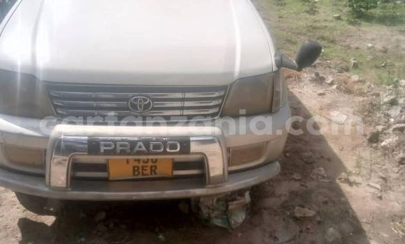Buy Used Toyota Land Cruiser Prado White Car in Dar es Salaam in Dar es Salaam Buy Used Toyota Land Cruiser Prado White Car in Dar es Salaam in Dar es Salaam
