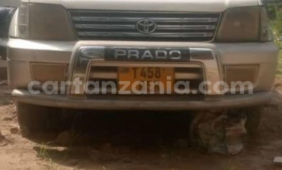 Nunua Ilio tumika Toyota Land Cruiser Prado Nyeupe Gari ndani ya Dar es Salaam nchini Dar es Salaam Nunua Ilio tumika Toyota Land Cruiser Prado Nyeupe Gari ndani ya Dar es Salaam nchini Dar es Salaam